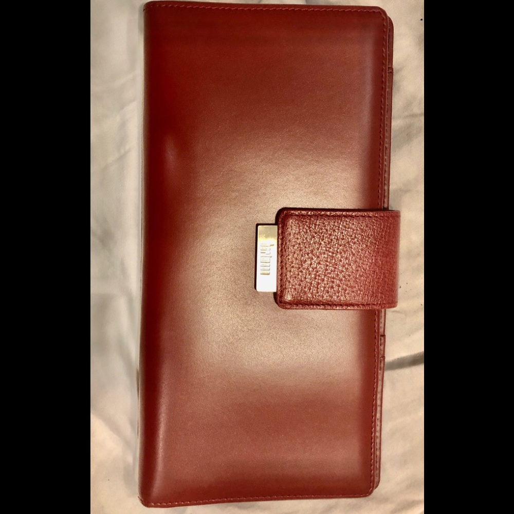 Hartman passport wallet